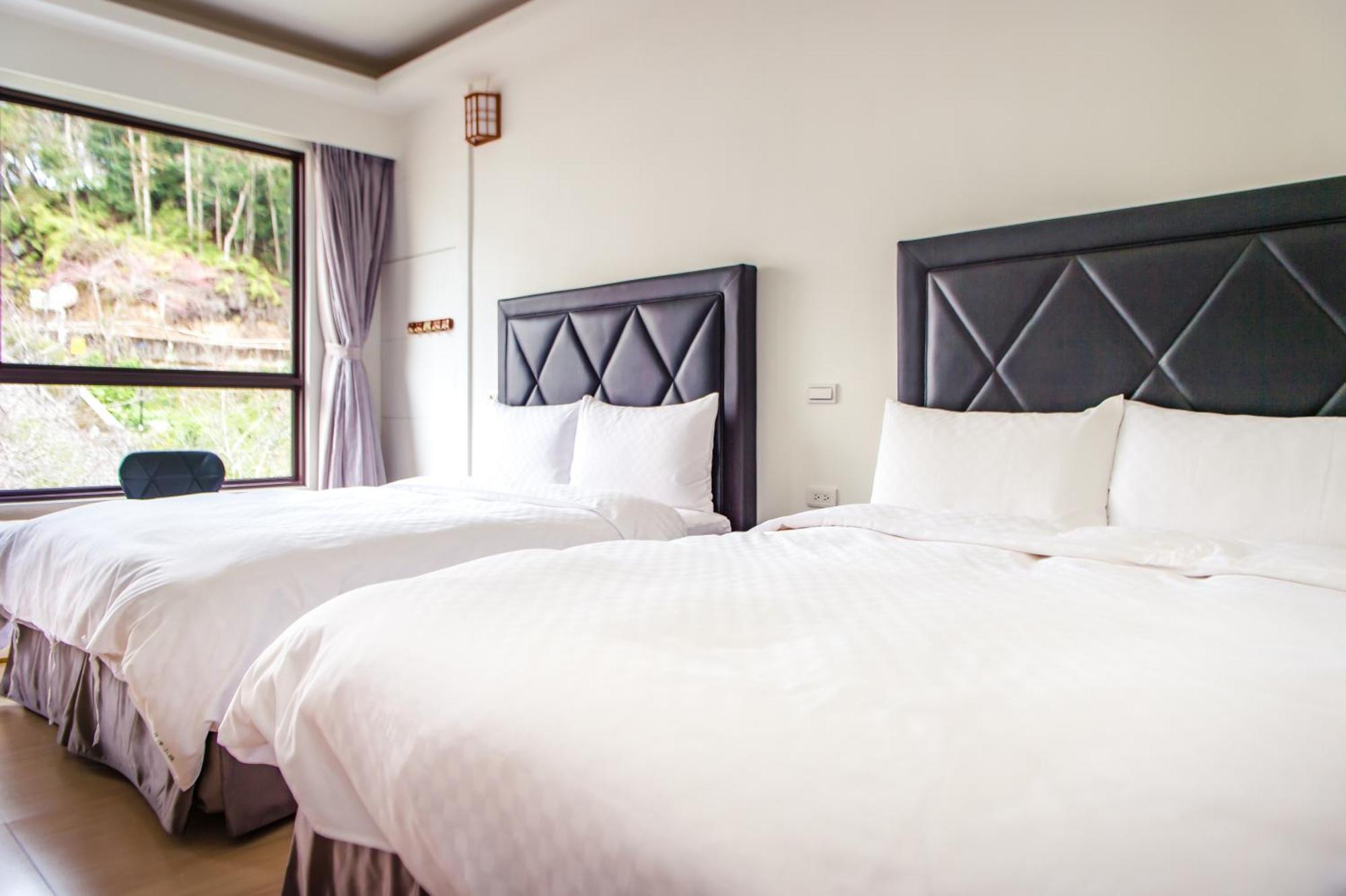 Moonlake B&B Юйчі Номер фото