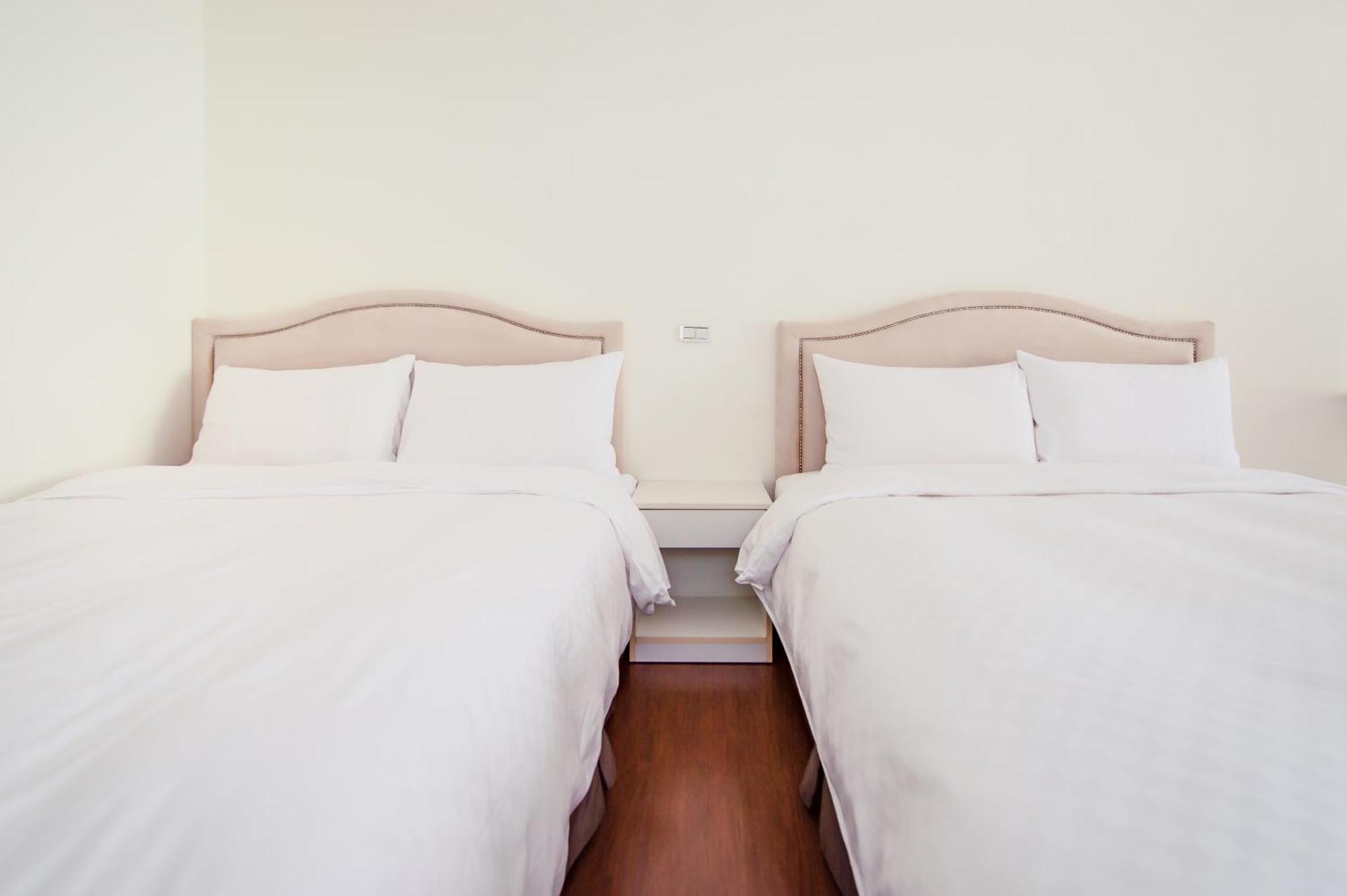 Moonlake B&B Юйчі Номер фото