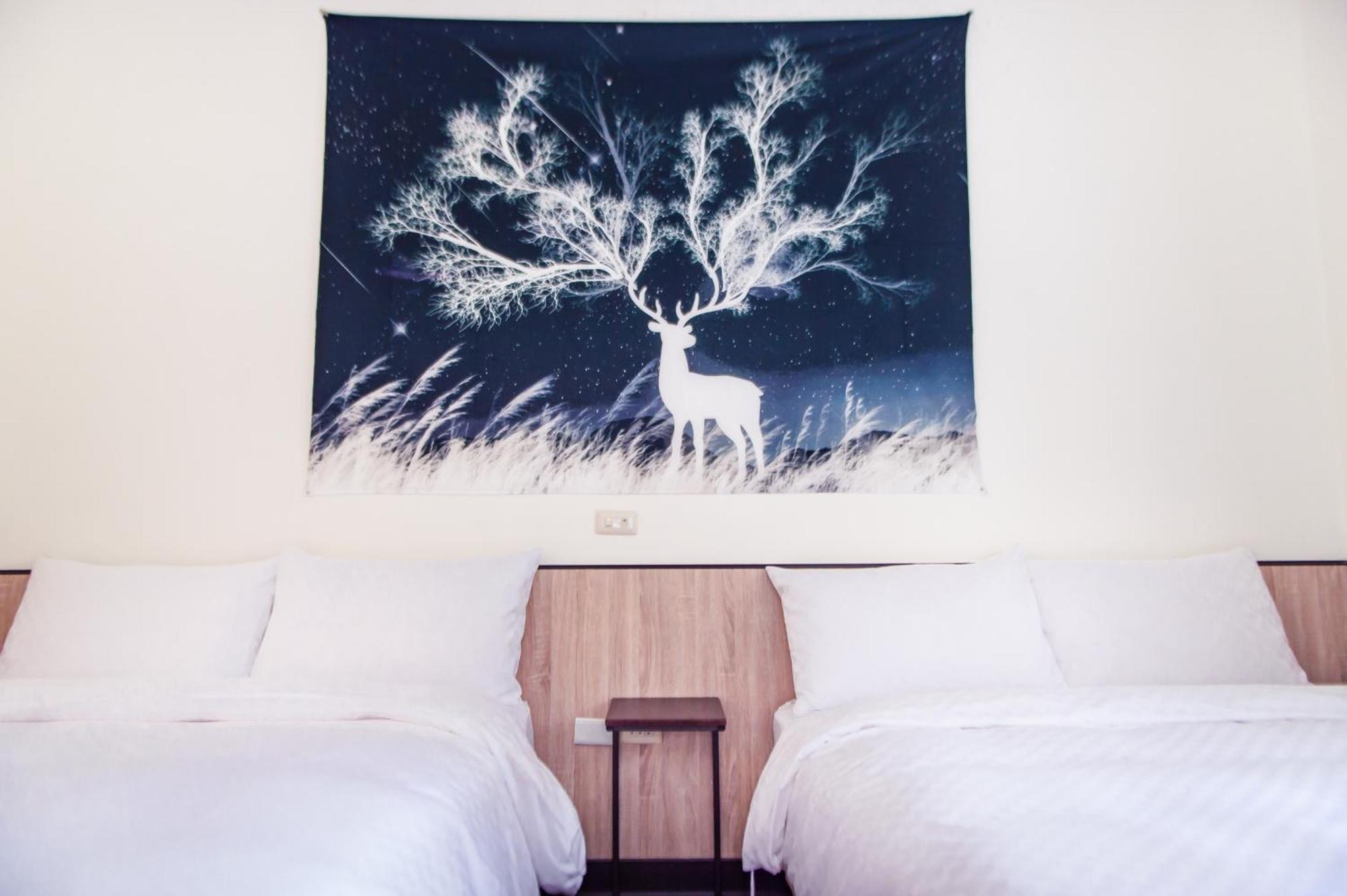 Moonlake B&B Юйчі Номер фото